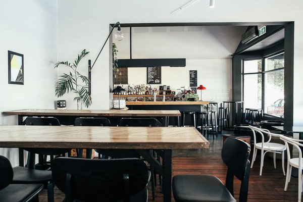 Revolutionize your kitchen: enhance space and efficiency with creative revolving spice racks